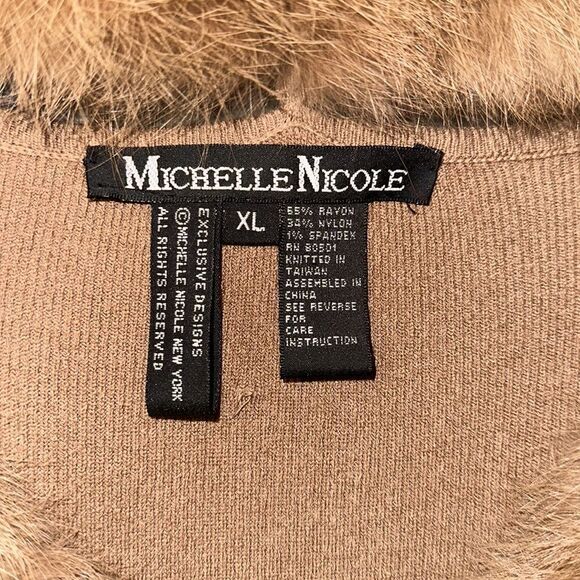 Michelle Nicole XL Tan Knit Button Front V-Neck Fox Fur Collar Elegant Cardigan - Picture 12 of 14